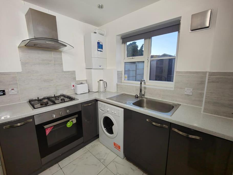 Tyburn Home, Birmingham With Free Parking Exterior foto
